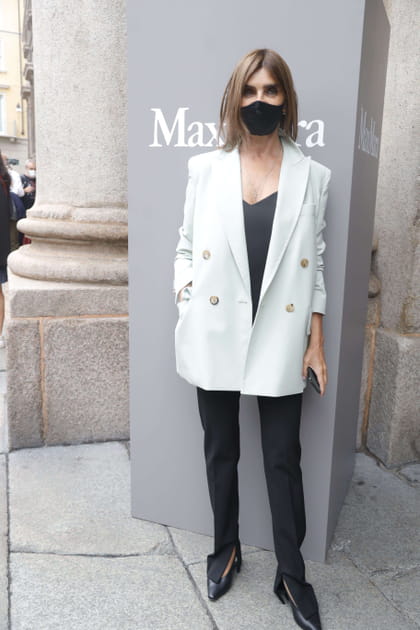 Carine Roitfeld au d&eacute;fil&eacute; Max Mara