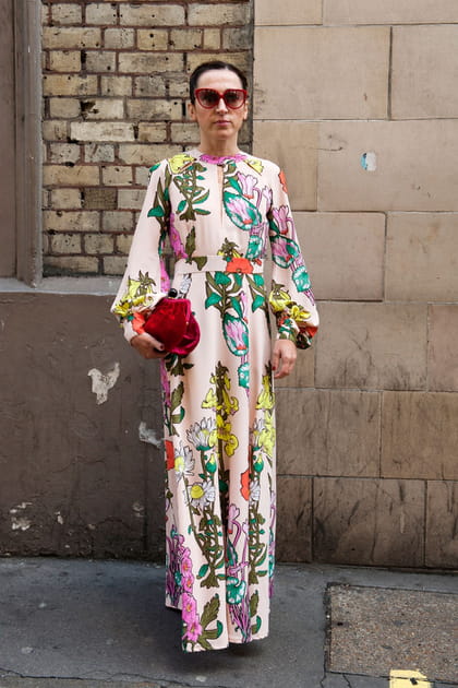 Street style &agrave; Londres : la robe &agrave; l'imprim&eacute; floral