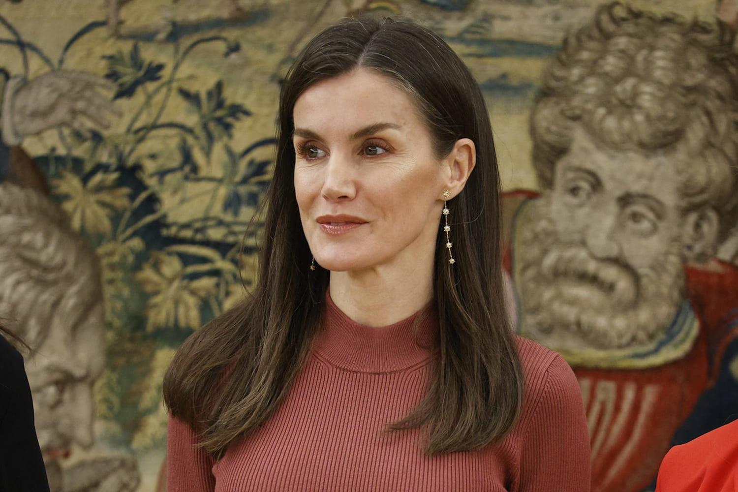 Letizia of Spain dares the most showy of colors to impress Pope Leo XIV Letizia of Spain dares the most showy of colors to impress Pope Leo XIV