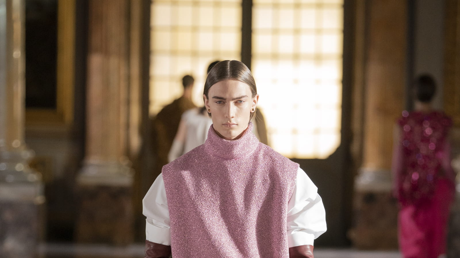 Look 15
