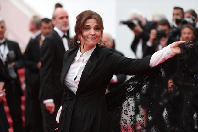 Agn&egrave;s Jaoui danse le flamenco sur le tapis rouge le 20&nbsp;mai