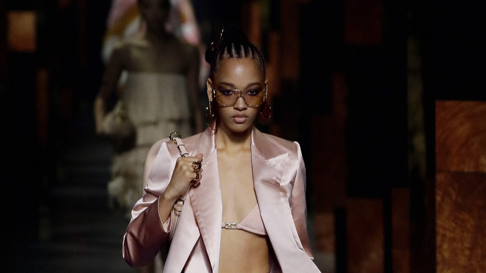 Look 26