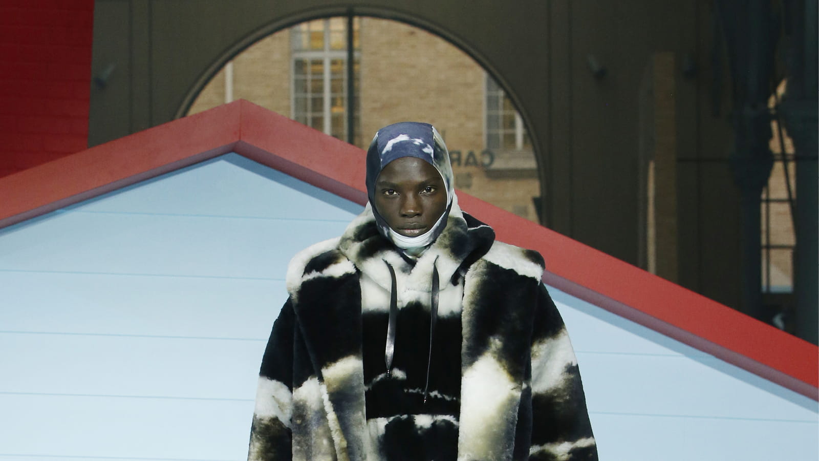 Look 57