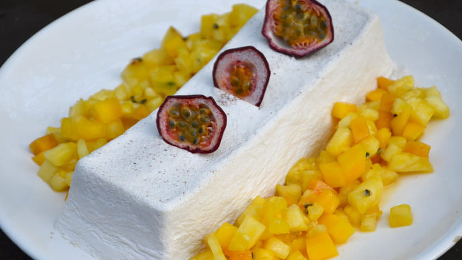 Panna cotta coco et fruits exotiques