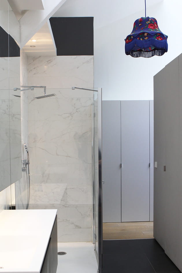 Douche à l'italienne en marbre