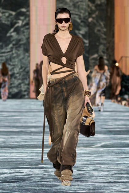 Look 77&nbsp;du d&eacute;fil&eacute; Balmain