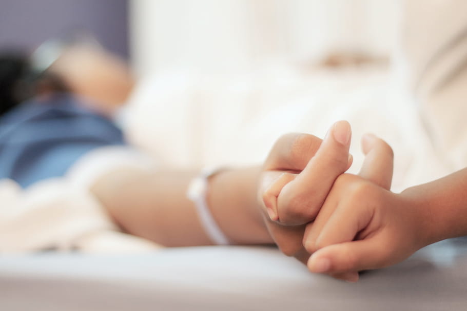 Fin de vie : loi, démarches, soins palliatifs à domicile ou à l'hôpital