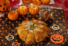 Citrouille d'Halloween feuilletée au camembert, noix et figues : Etape 3