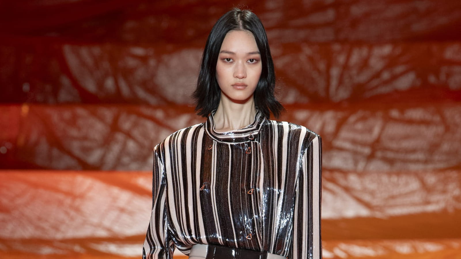 Look 25