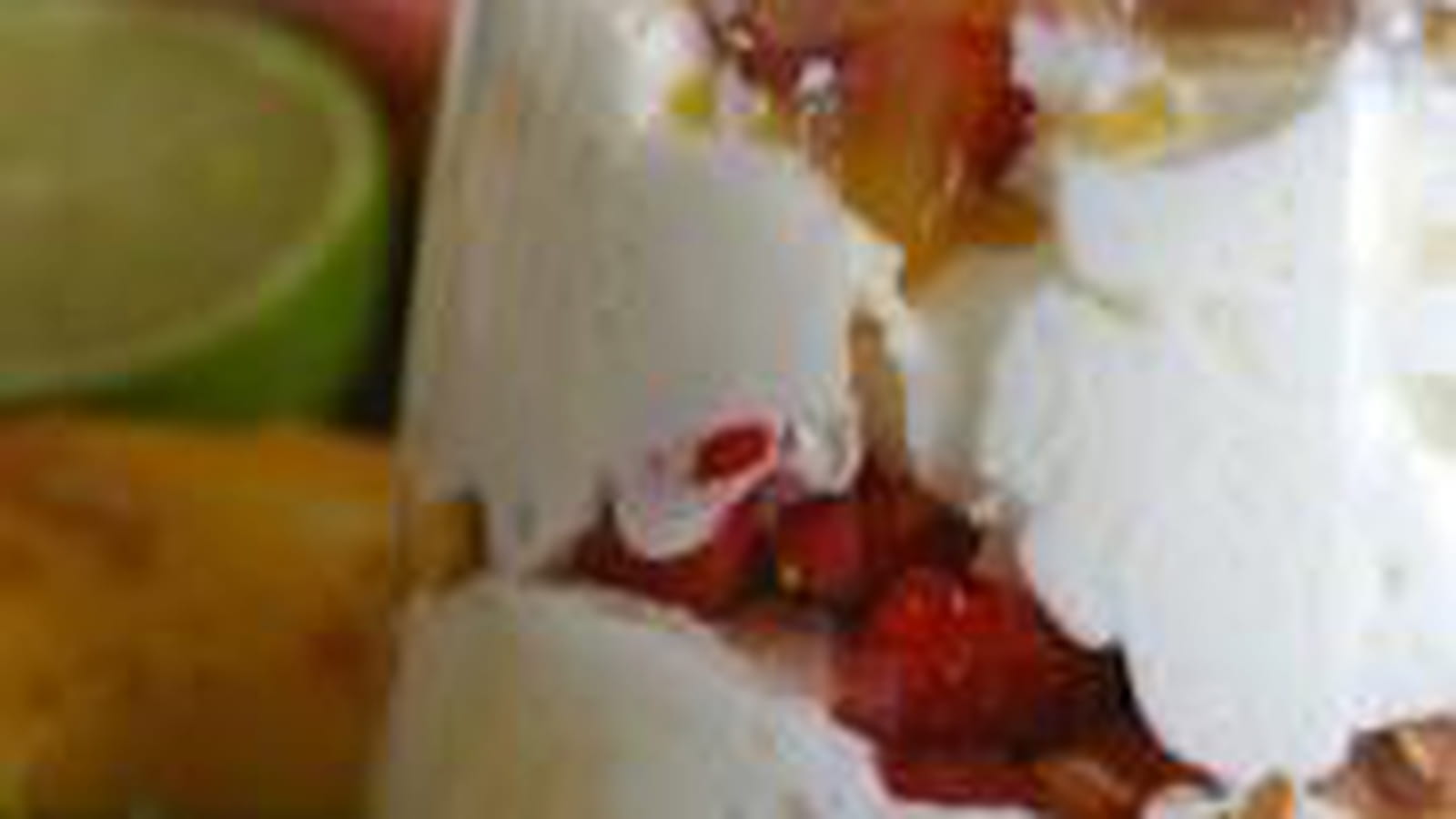 Verrine tropicale de fruits frais