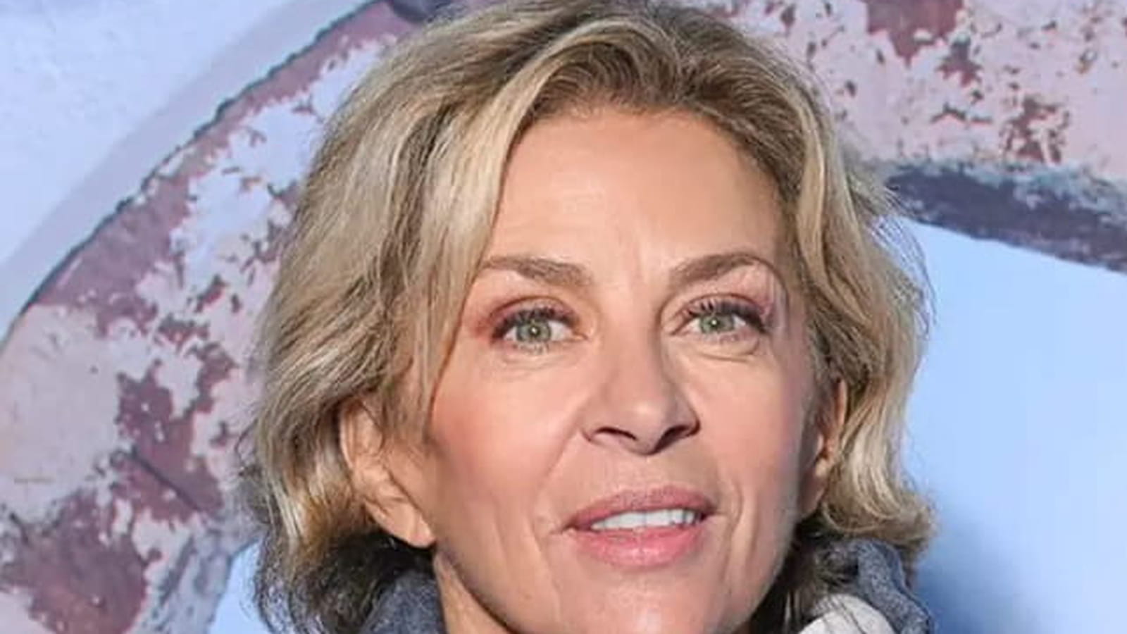  Corinne Touzet