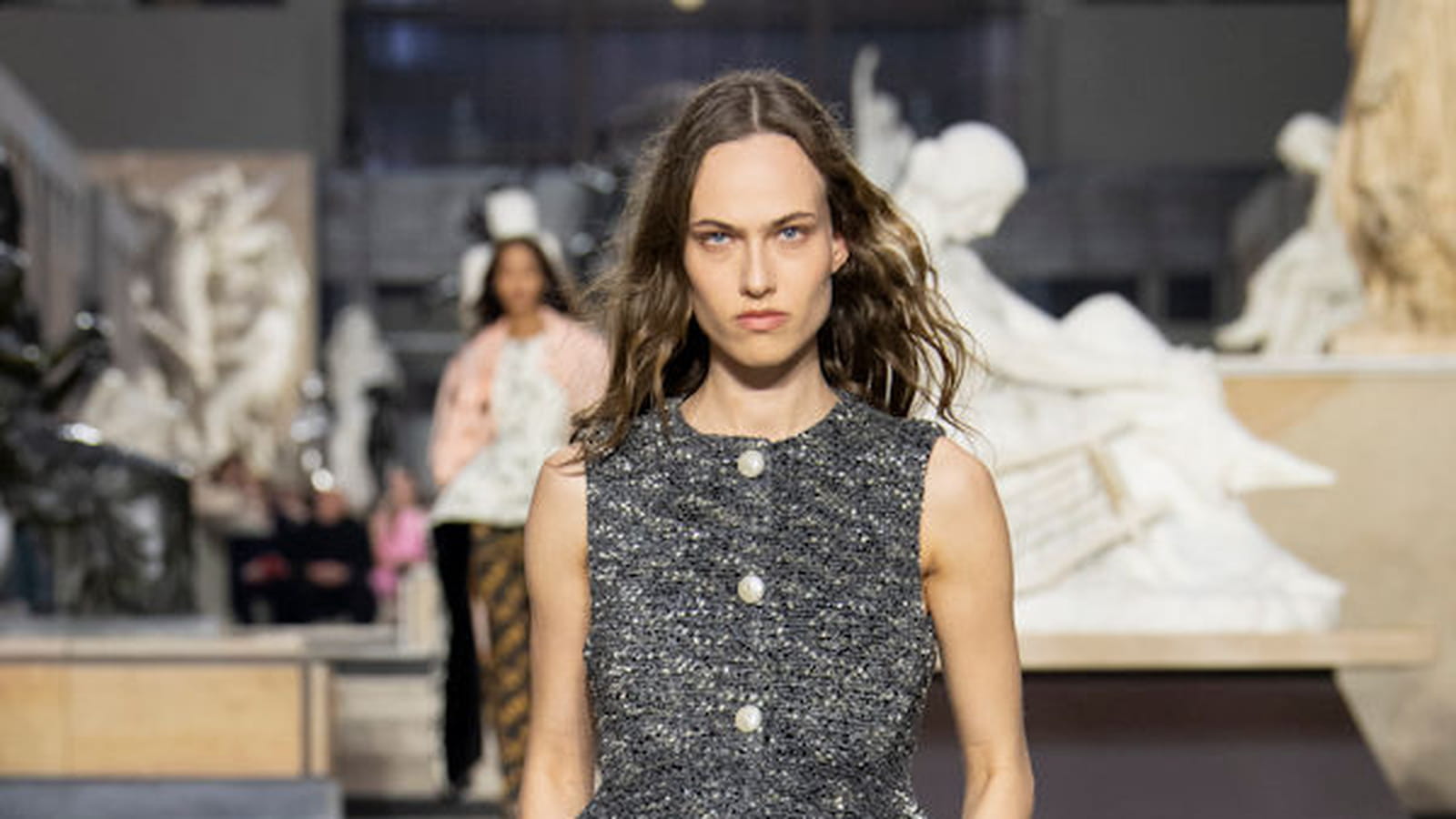 Look 8