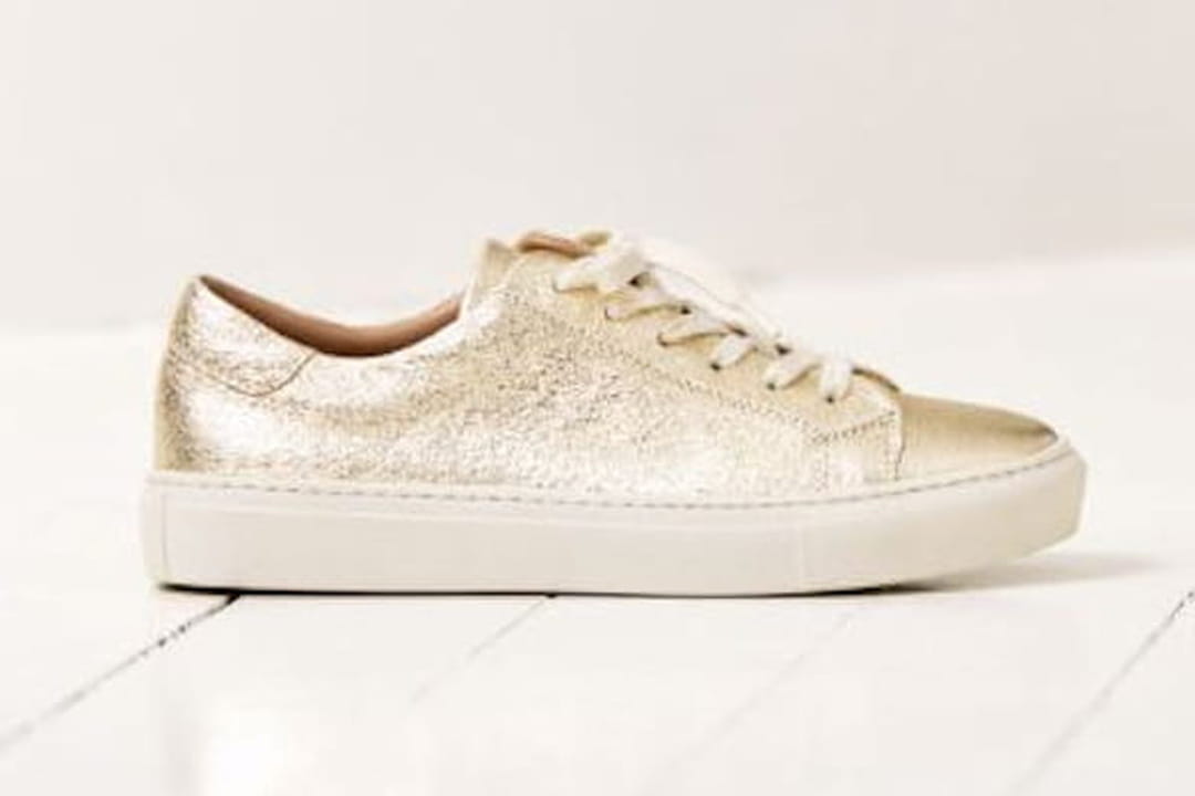 Baskets dorées