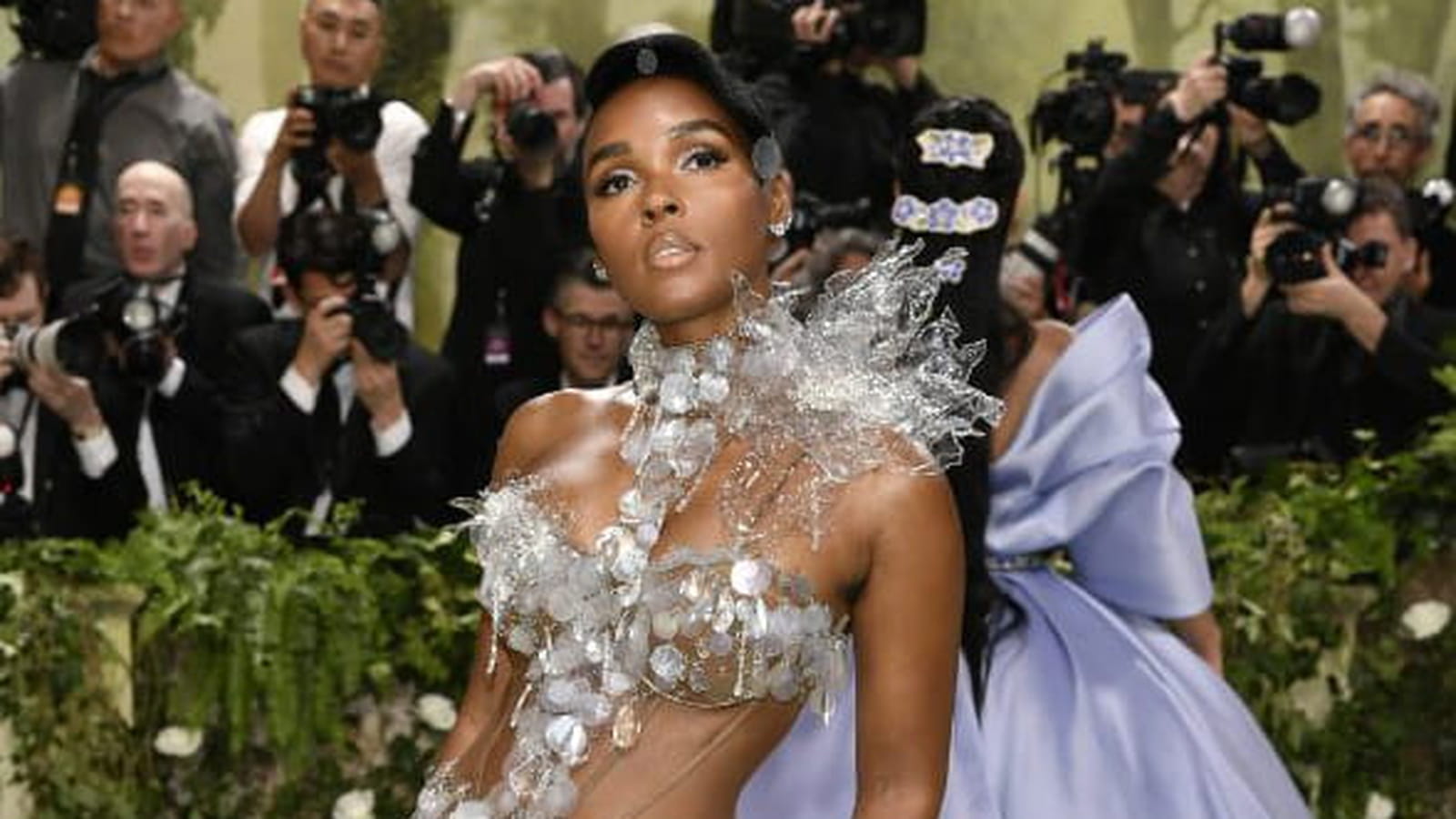 Janelle Monáe en Vera Wang