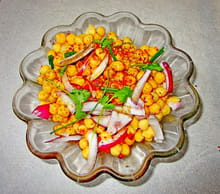 Salade de pois chiches aux baies roses et oignon rouge : Etape 1