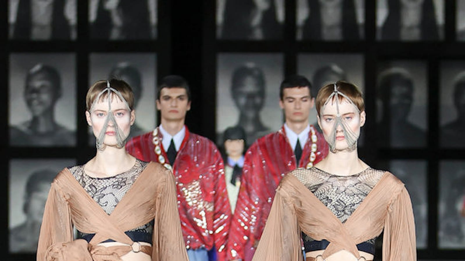 Look 43