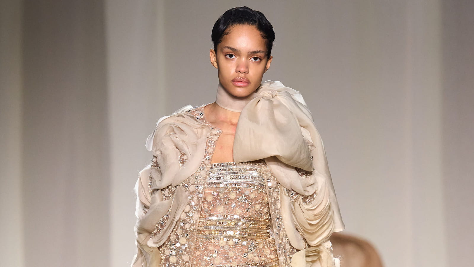 Défilé Elie Saab haute couture printemps-été 2023