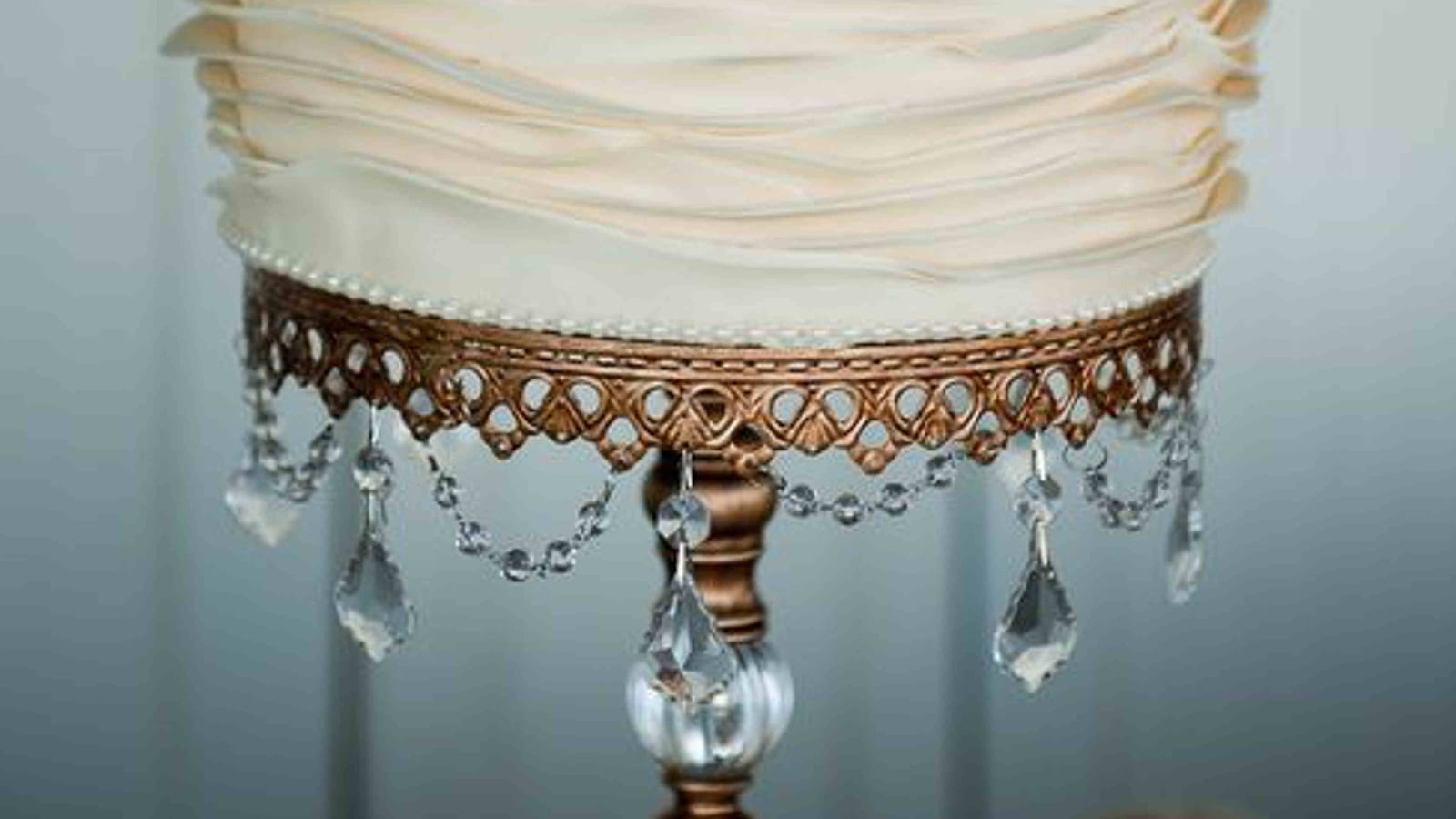 Wedding cake vaporeux