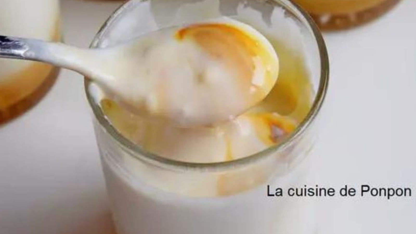 Yaourt maison à la confiture de lait