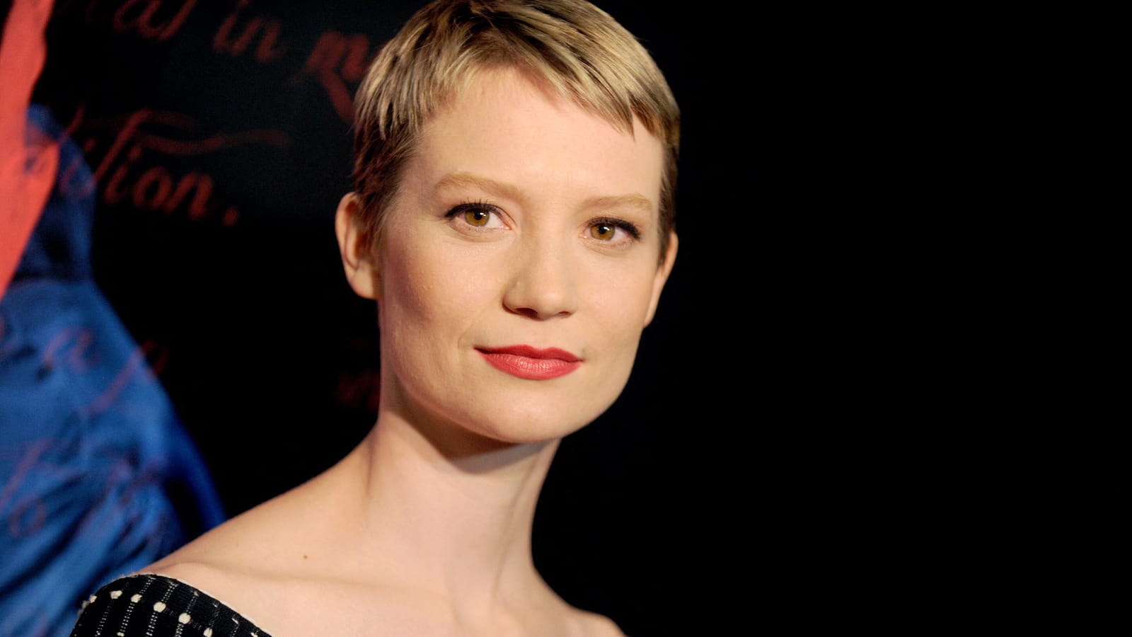Mia Wasikowska