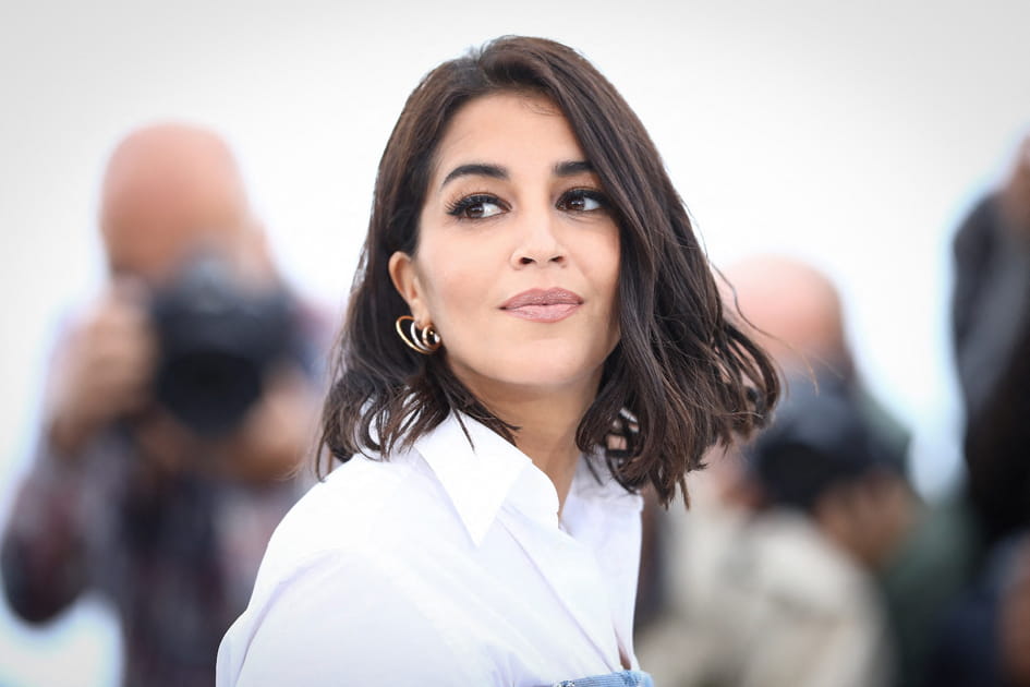 Le wavy signature de Le&iuml;la Bekhti