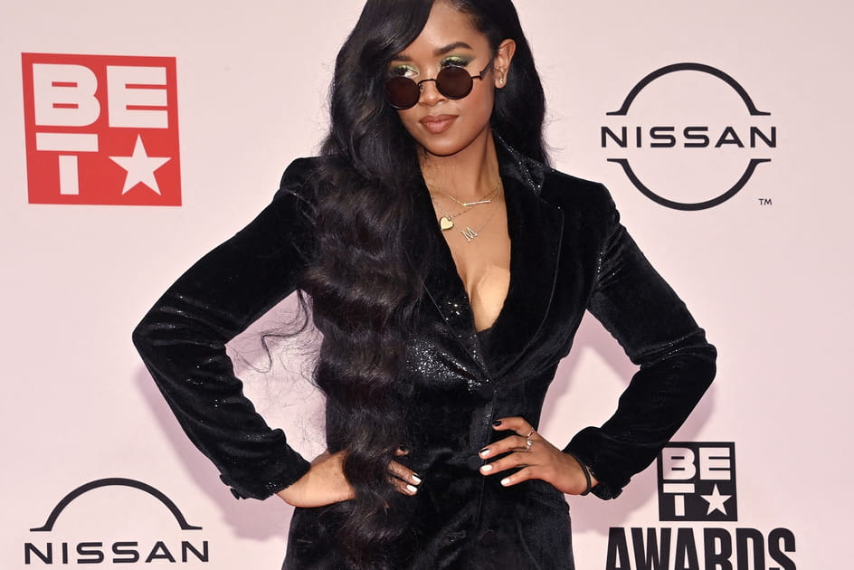 Le Mermaid hair extra-long de H.E.R.