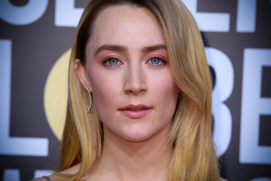 Saoirse Ronan et son ombr&eacute; rose sur les yeux
