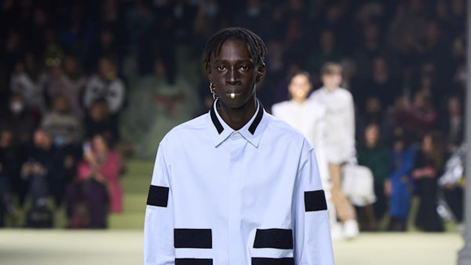 Look 32
