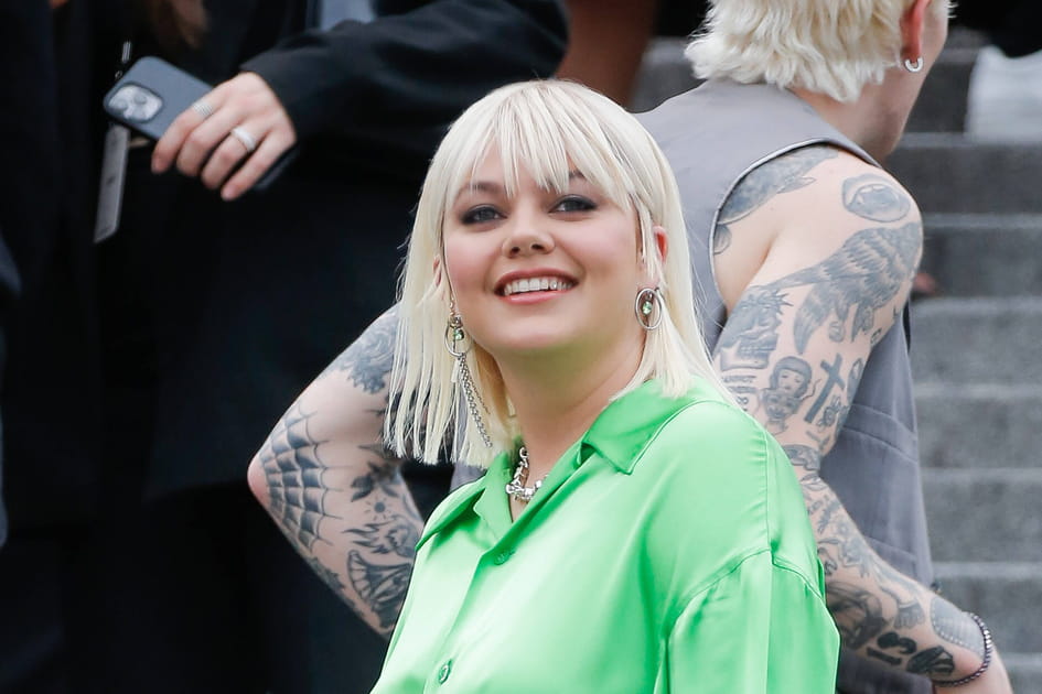 Le carr&eacute; lisse et la frange effil&eacute;e de Louane