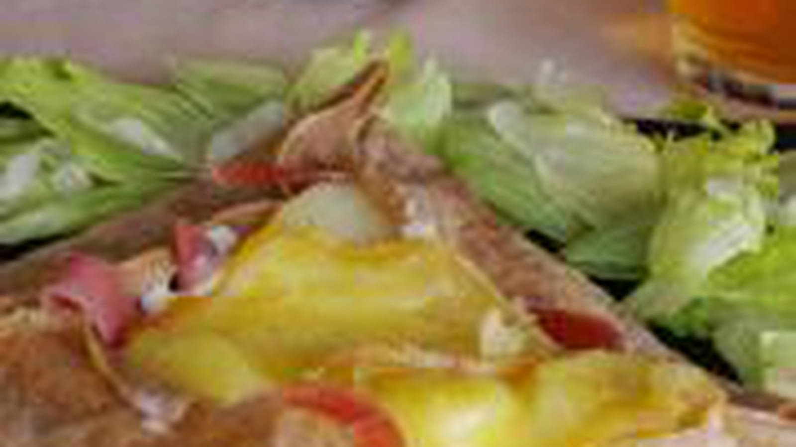 Crêpes au blé noir façon raclette