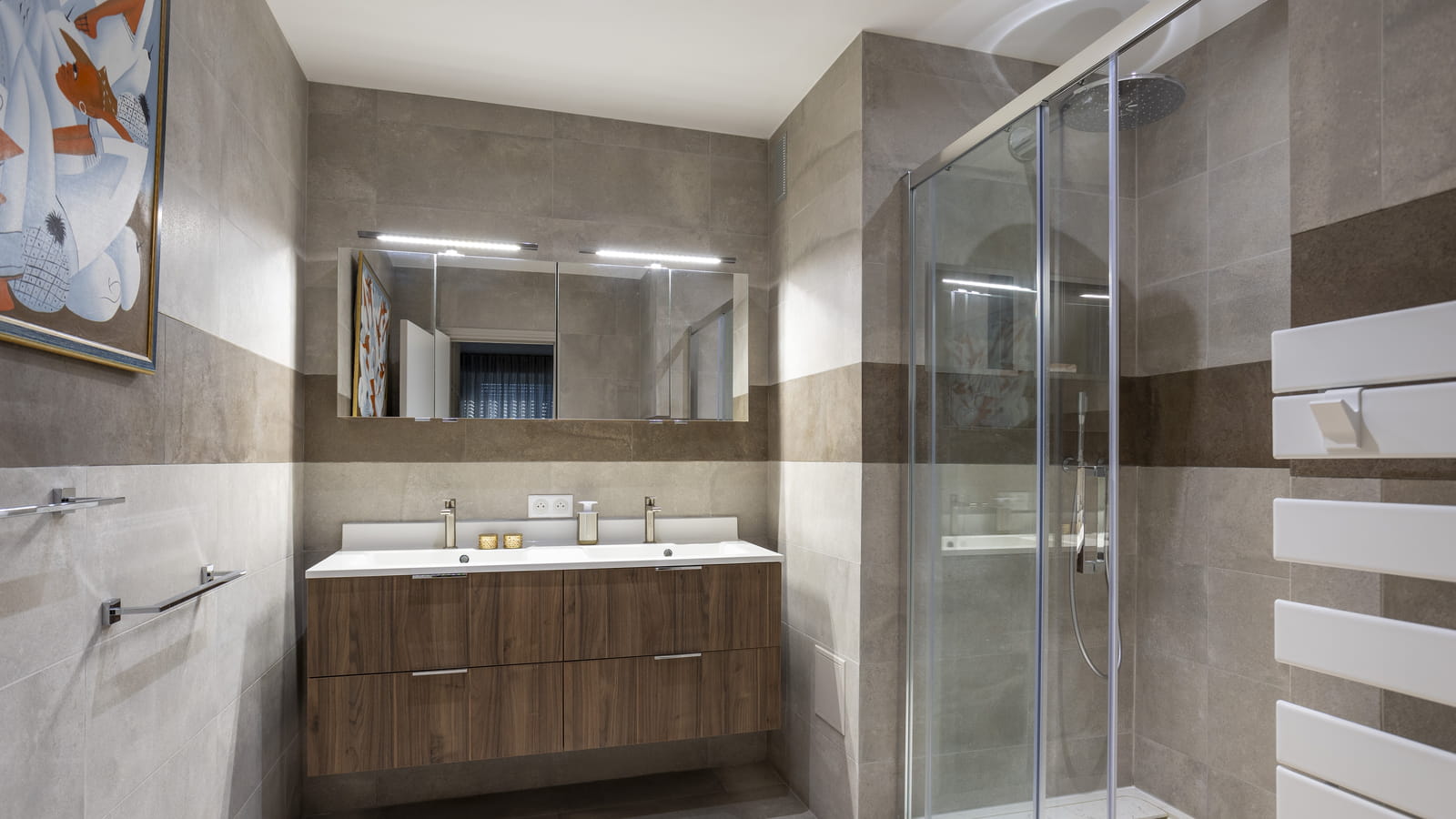 Salle de bains après