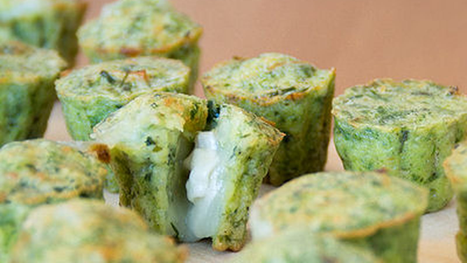 Moelleux apéritifs aux herbes et coeur de chèvre