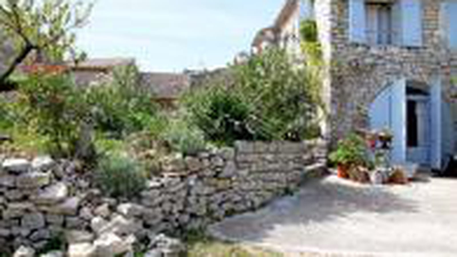 Maison provençale en pierre