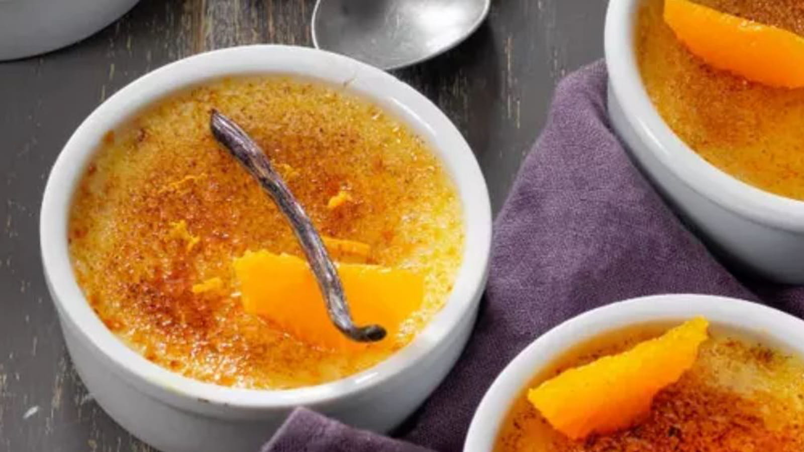 Crème brulée au Carré Frais et aux zestes de clémentine