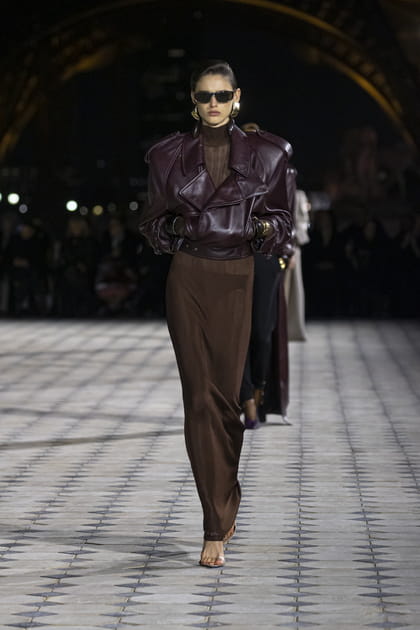 Look 24&nbsp;du d&eacute;fil&eacute; Saint Laurent