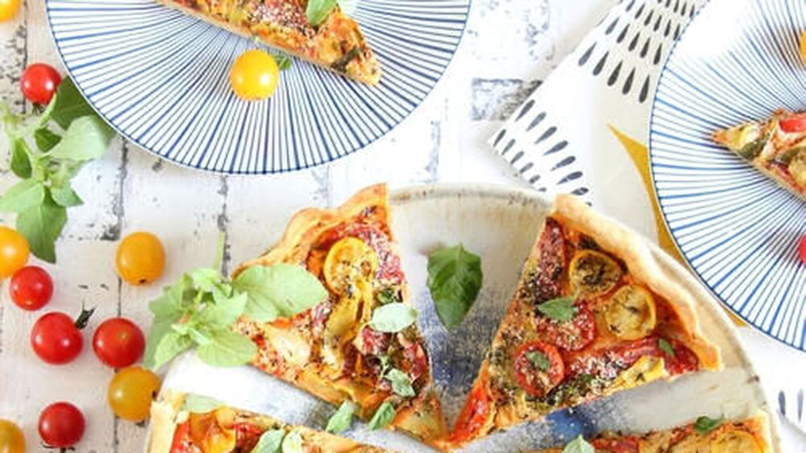 Tarte fine aux tomates cerise et tagliatelles de courgette