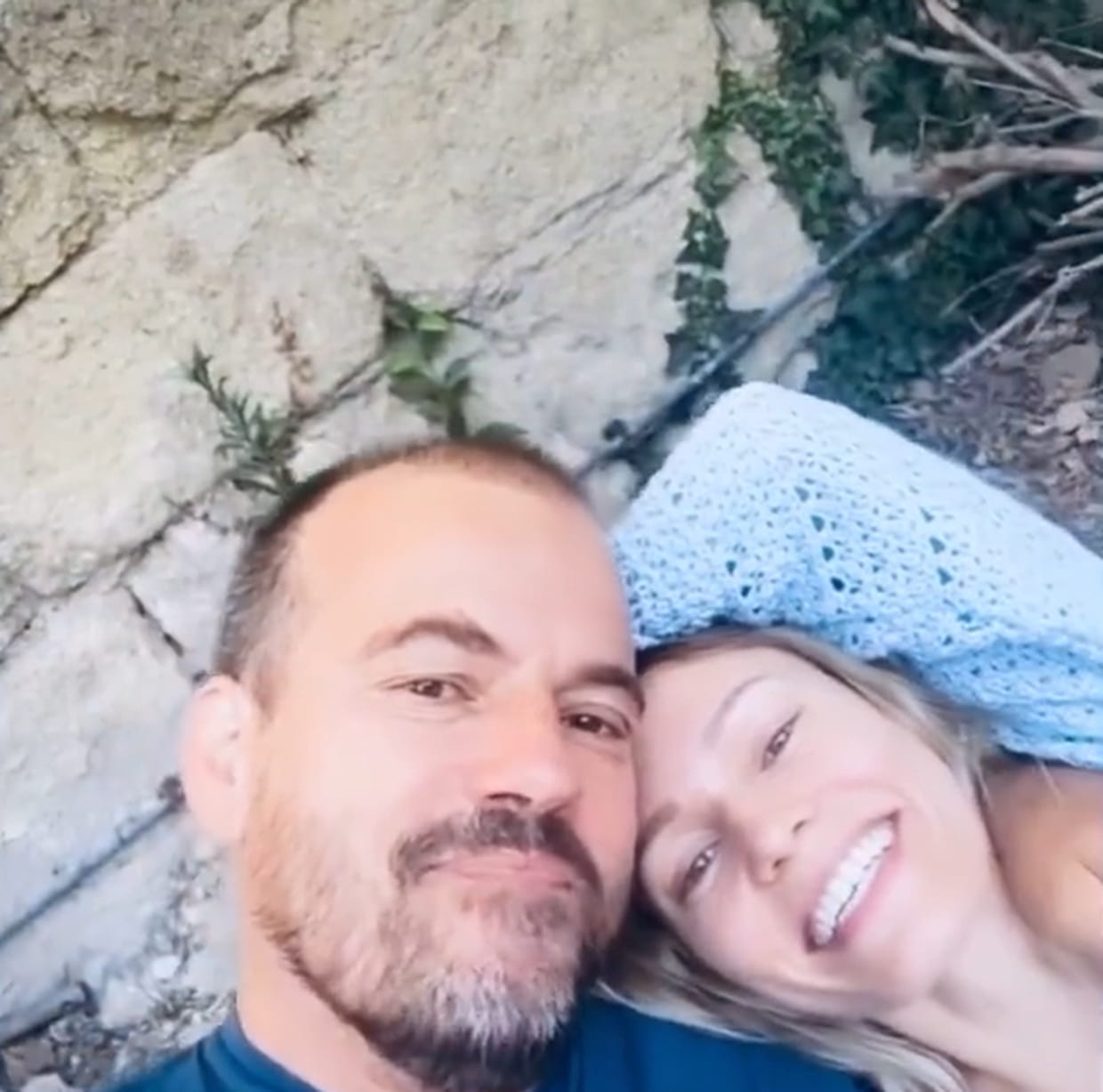 Stéphane Henon Et Sacha Tarantovich PBLV : Sacha Tarantovich fête l'anniversaire de son amoureux Stéphane Henon  avec une vidéo intime
