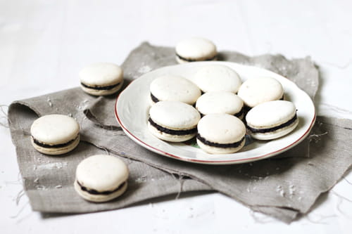 Macarons au chocolat et à la noix de coco