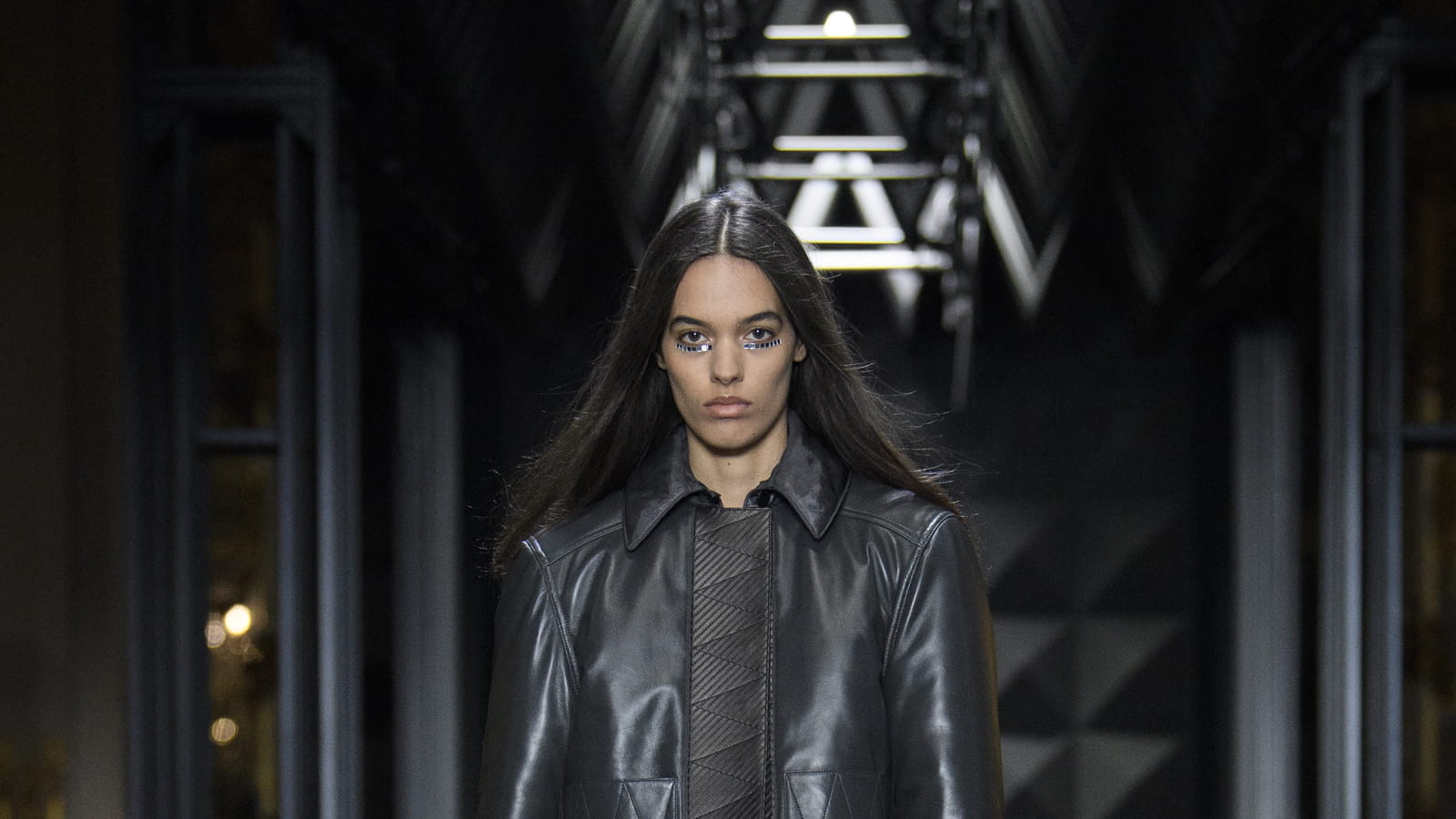 Look 29