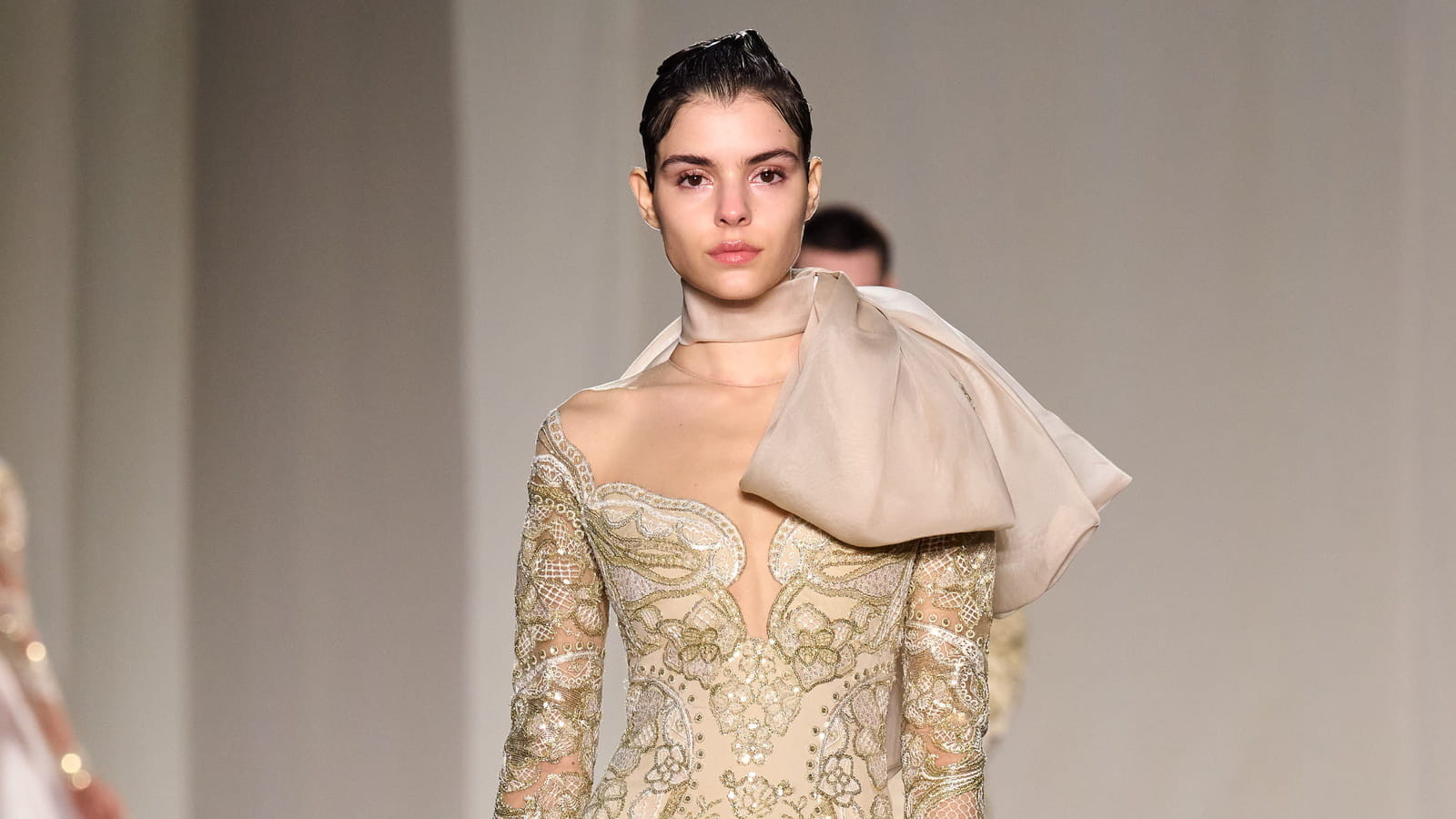 Look 32