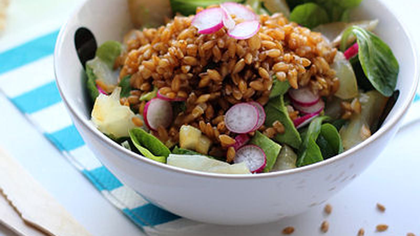 Salade de mâche épeautre lieu jaune