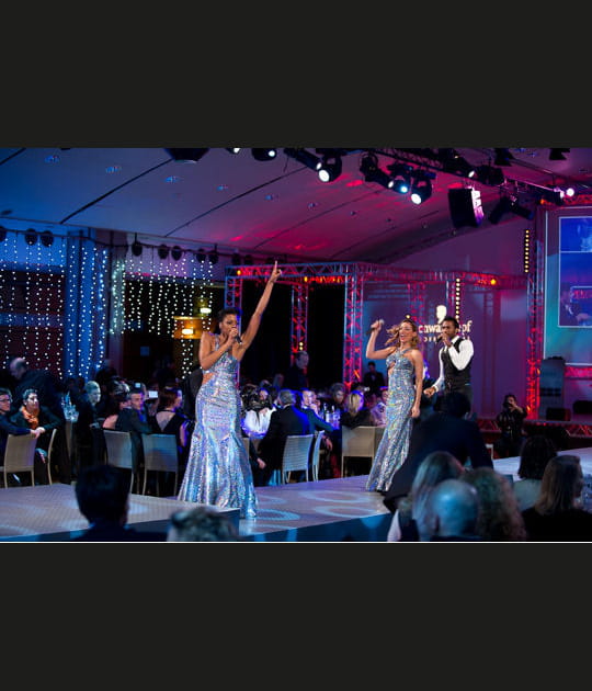 L'heure est &agrave; la f&ecirc;te