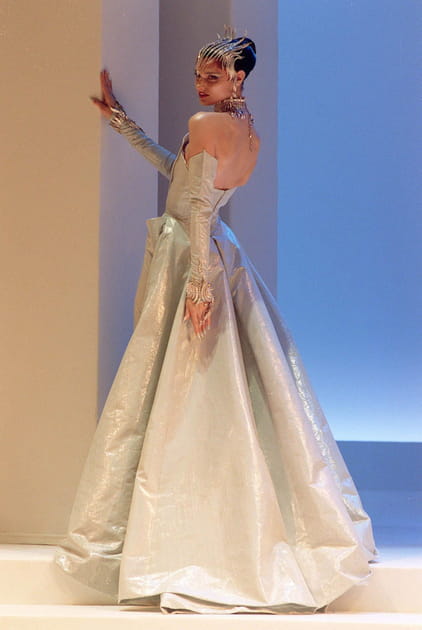 D&eacute;fil&eacute; Thierry Mugler haute couture automne-hiver 1999-2000