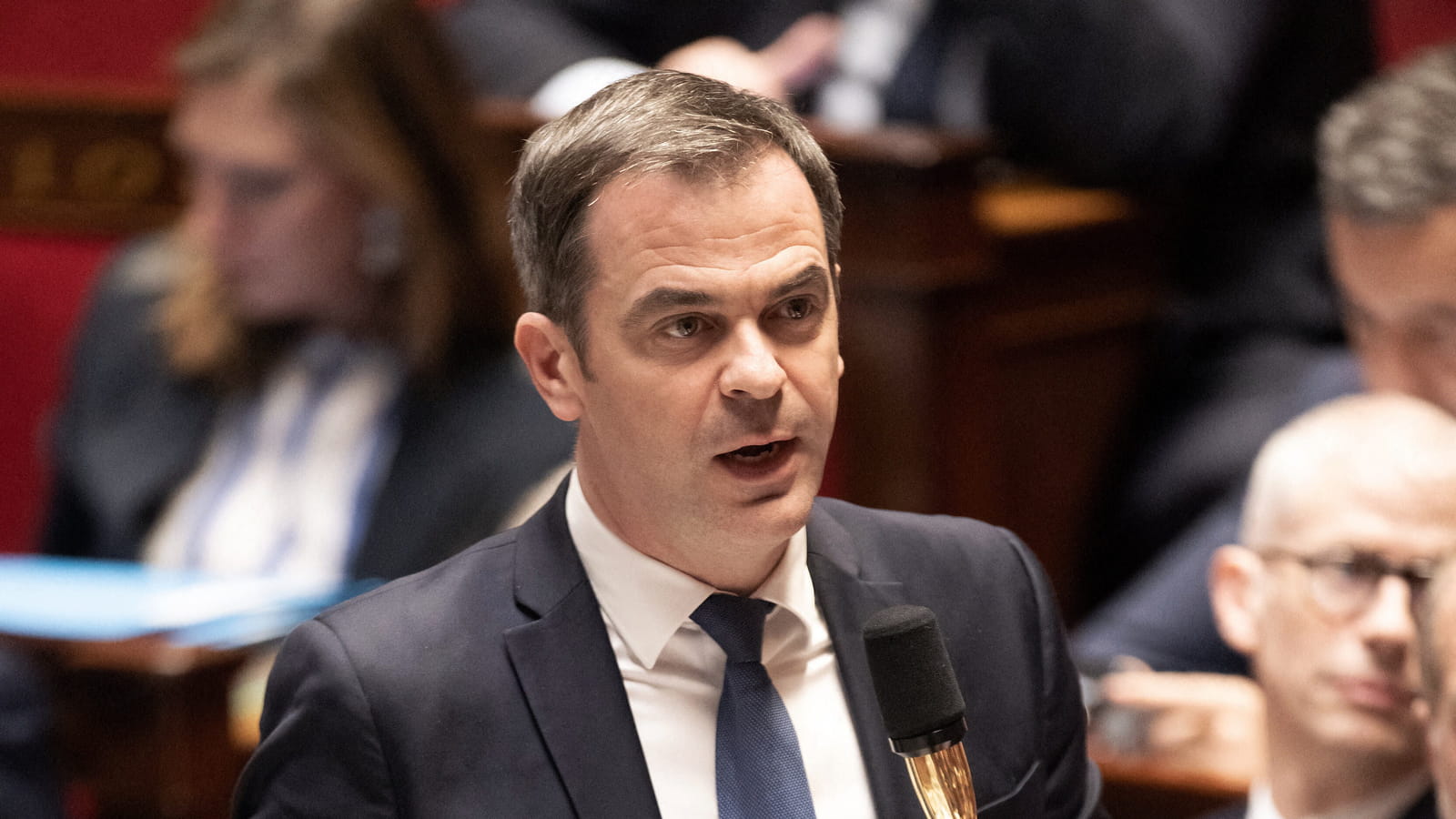 Pas de "tolérance" clame Olivier Véran