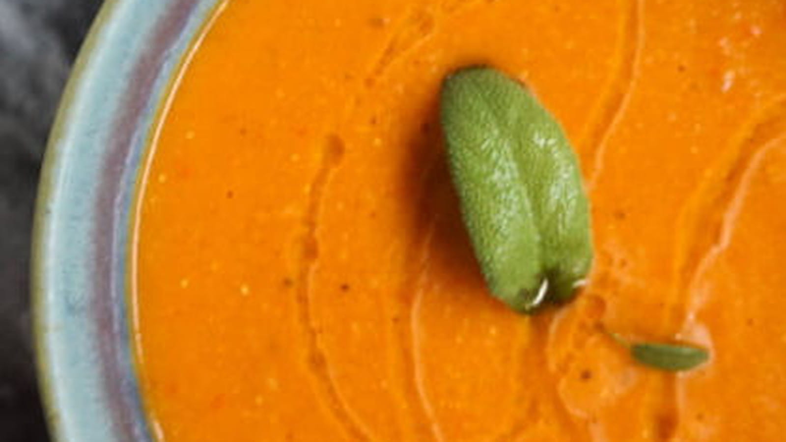 Velouté de lentilles corail aux épices à la Turque