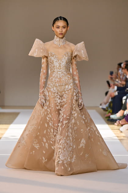 Look 43&nbsp;du d&eacute;fil&eacute; Elie Saab