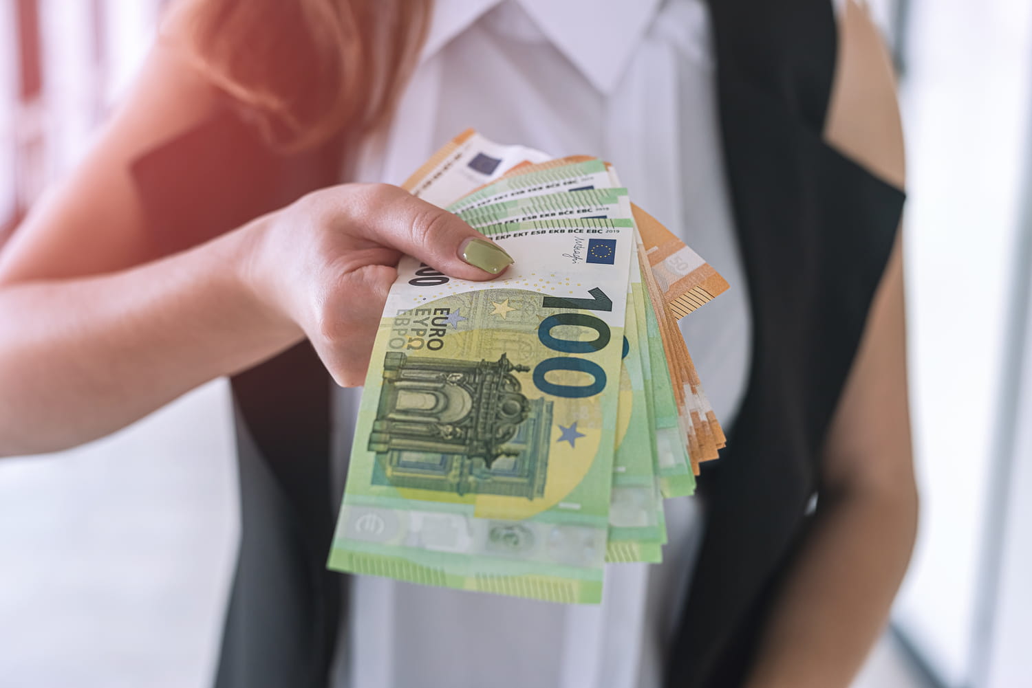 In this well-paid profession without studies, being a woman is a great asset