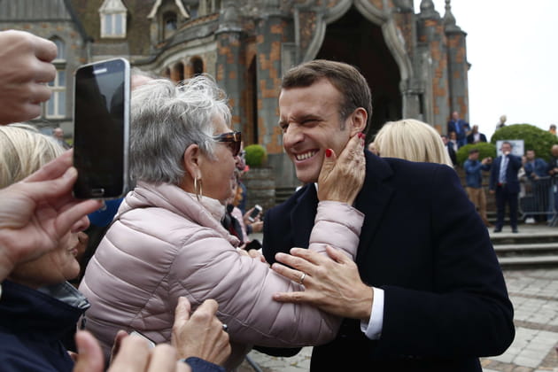 Emmanuel Macron a pris un bain de foule au Touquet lors des &eacute;lections europ&eacute;ennes