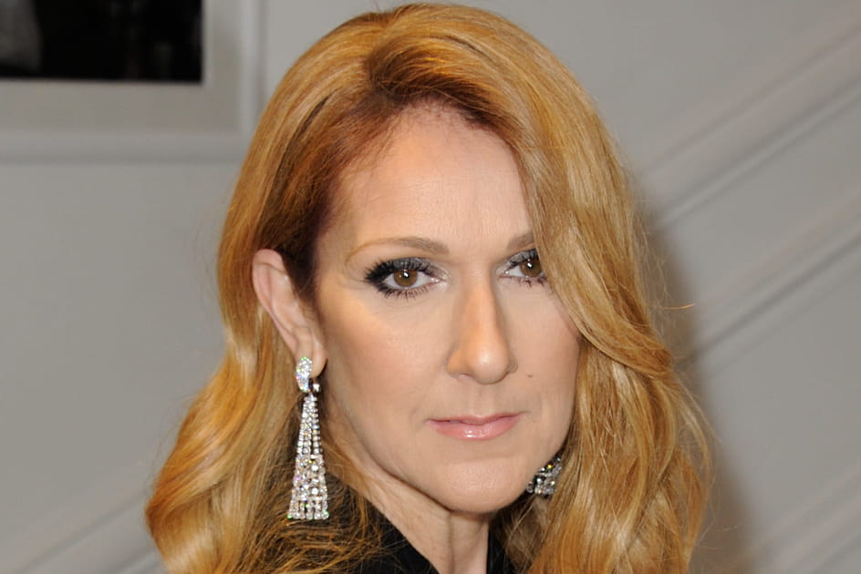 C&eacute;line Dion, remarquable avec son blond soleil