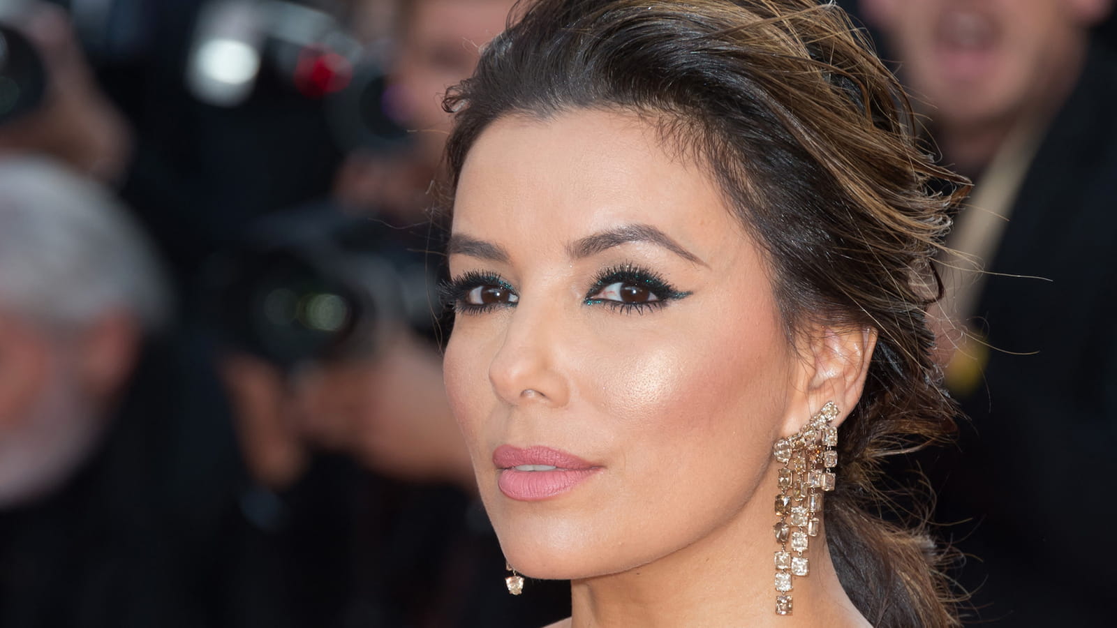 La queue-de-cheval torsadée d'Eva Longoria